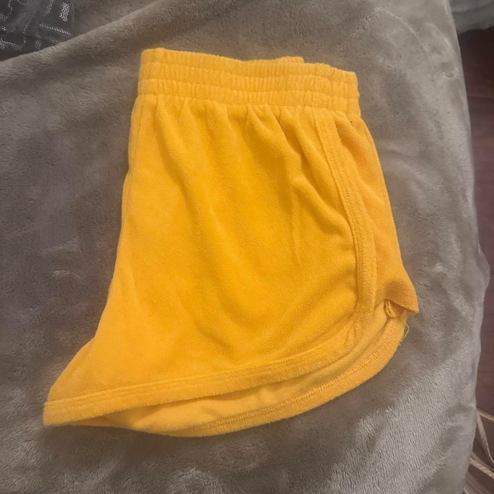 Yellow Jersey athletic shorts